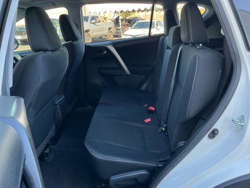 Used 2015 Toyota RAV4 XLE image 17