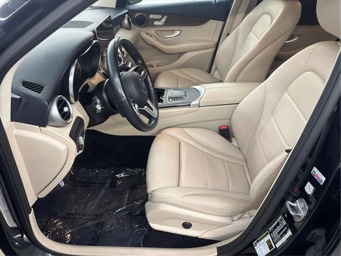 Used 2020 Mercedes-Benz GLC 300 4MATIC image 13