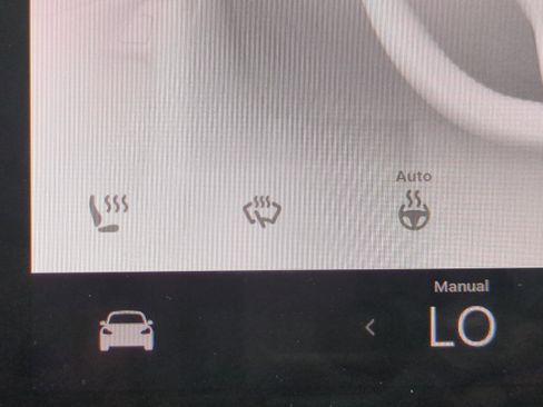 Used 2023 Tesla Model 3 Standard Range image 25