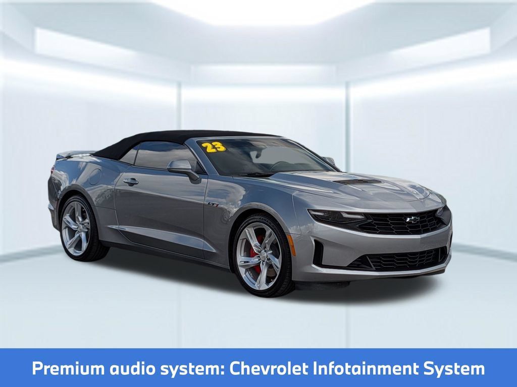 Used 2023 Chevrolet Camaro LT RWD image 9