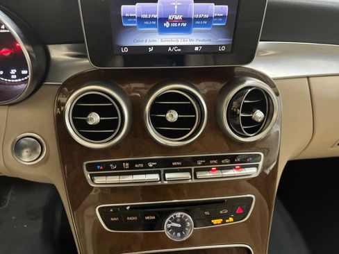 Used 2016 Mercedes-Benz C 300 Sedan image 24