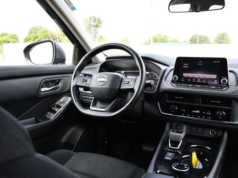 Used 2025 Nissan Rogue SV AWD/4WD image 22