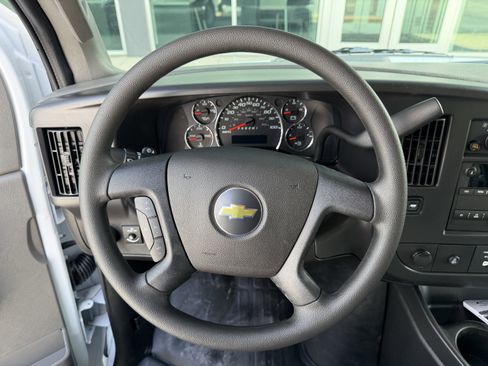New 2026 Chevrolet Express 3500 Extended RWD image 14