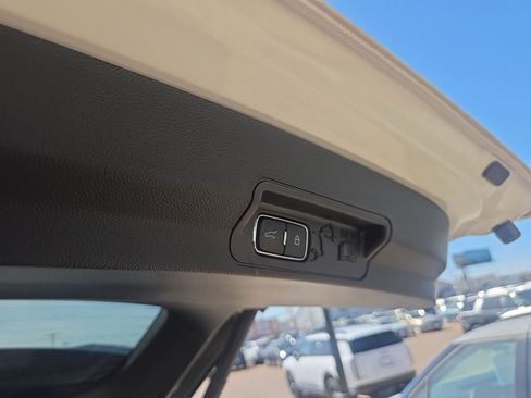 Used 2021 Ford Explorer Limited AWD/4WD image 37