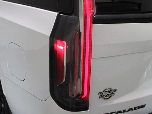 Used 2021 Cadillac Escalade ESV Sport Platinum AWD/4WD image 63