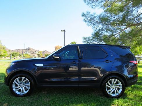 Used 2018 Land Rover Discovery HSE image 3