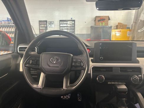 Used 2024 Toyota Tacoma SR5 image 33