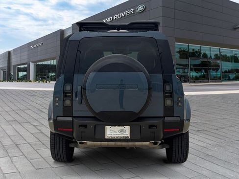New 2026 Land Rover Defender 110 X-Dynamic SE AWD/4WD image 4