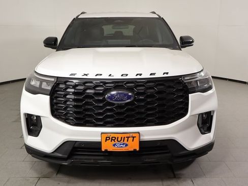 New 2026 Ford Explorer ST-Line image 2