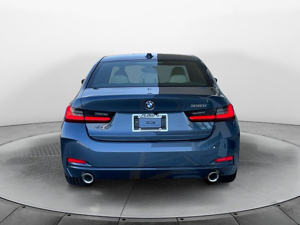 Used 2026 BMW 330i Sedan w/ Premium Package RWD image 6