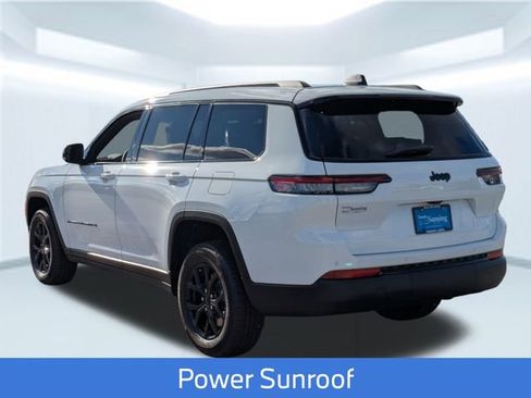 New 2025 Jeep Grand Cherokee L Altitude image 4