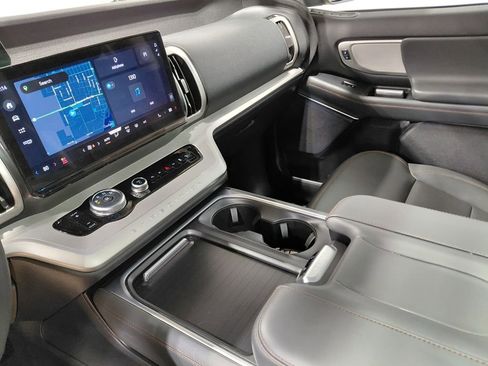 Certified 2025 Ford Expedition Max Active image 27