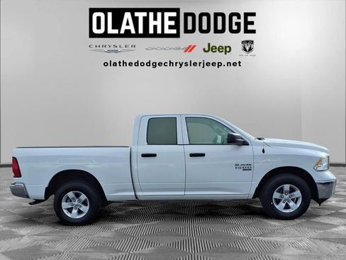 Used 2024 RAM 1500 Classic SLT image 30