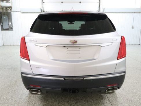 Used 2017 Cadillac XT5 Luxury w/ Driver Awareness Package AWD/4WD image 8