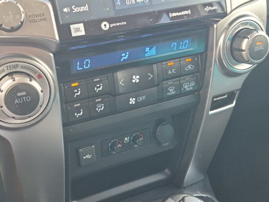 Used 2024 Toyota 4Runner Limited AWD/4WD image 21