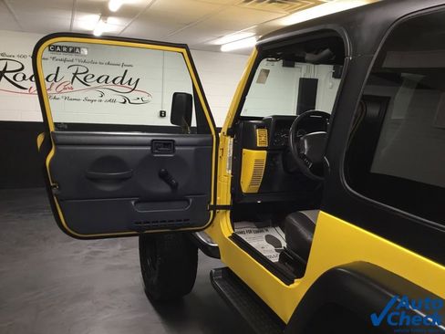 Used 2000 Jeep Wrangler Sport image 31