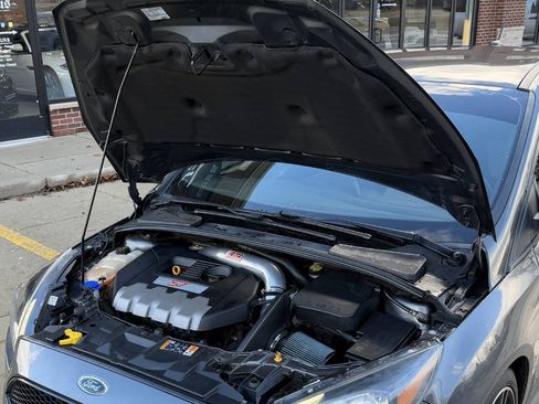 Used 2018 Ford Focus ST image 31