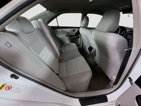 Used 2016 Toyota Camry LE FWD image 26