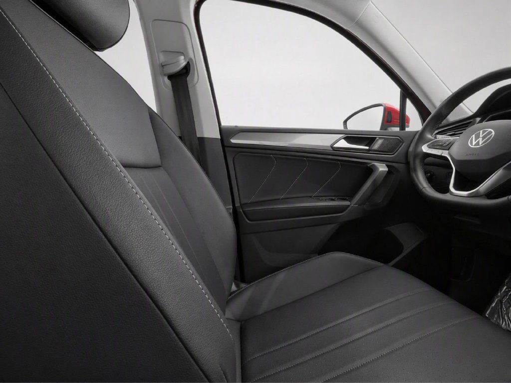 Certified 2023 Volkswagen Tiguan SE AWD/4WD image 22