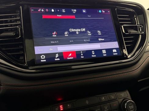 Used 2025 Dodge Durango GT image 20