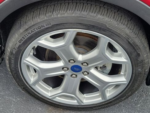 Used 2018 Ford Escape Titanium w/ Ford Safe & Smart Package image 8