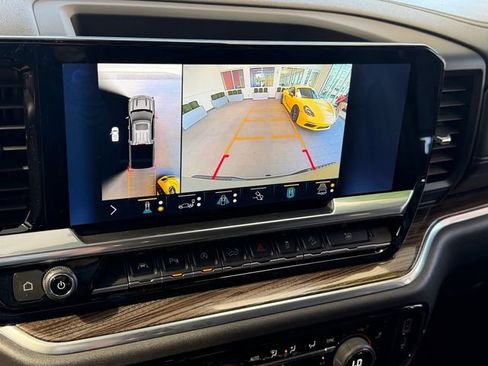 Certified 2022 Chevrolet Silverado 1500 RST AWD/4WD image 18