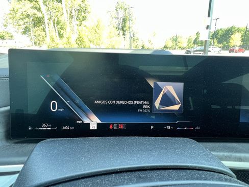 Used 2024 BMW X7 xDrive40i w/ Executive Package AWD/4WD image 21