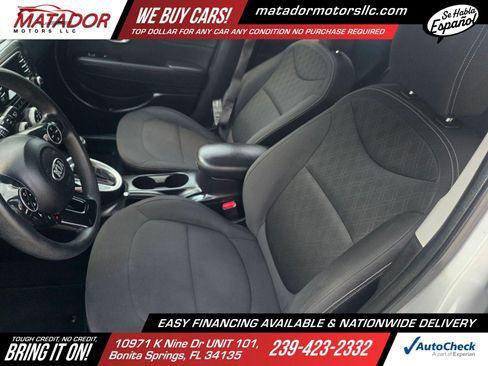Used 2014 Kia Soul FWD image 11