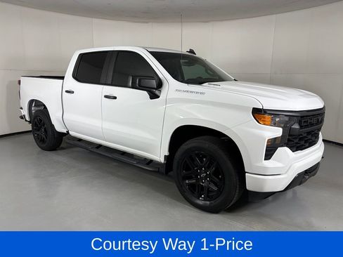 Used 2024 Chevrolet Silverado 1500 Custom RWD image 12