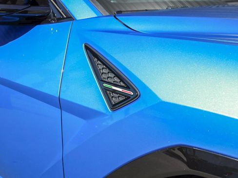 Used 2019 Lamborghini Urus AWD/4WD image 12
