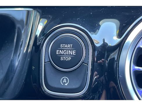 Used 2021 Mercedes-Benz GLA 250 image 34