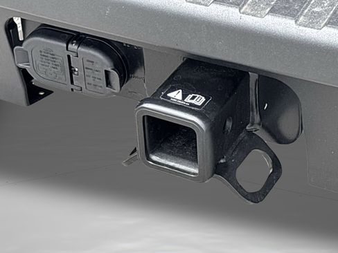 New 2025 Ford Maverick XLT w/ XLT Luxury Package image 10