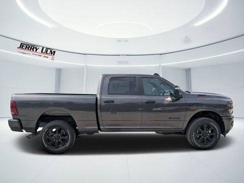 New 2026 RAM 2500 Big Horn AWD/4WD image 2