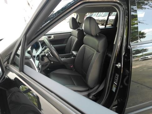 Used 2024 Hyundai Santa Fe SEL FWD image 14