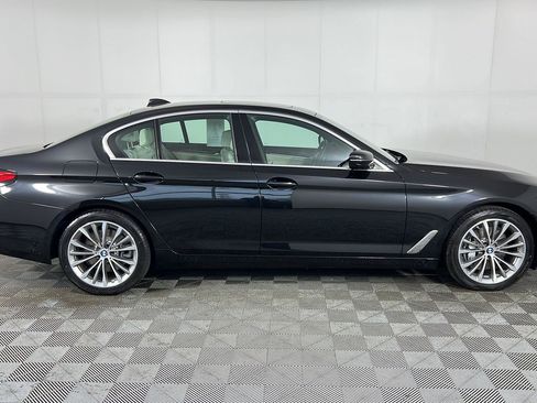 Used 2023 BMW 540i xDrive w/ Premium Package AWD/4WD image 18