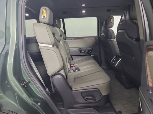 Used 2023 Rivian R1S Adventure image 23