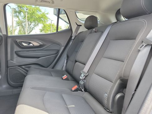 Used 2024 GMC Terrain SLE FWD image 14