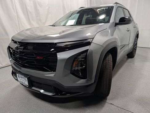 New 2026 Chevrolet Equinox RS w/ Convenience Package III AWD/4WD image 8