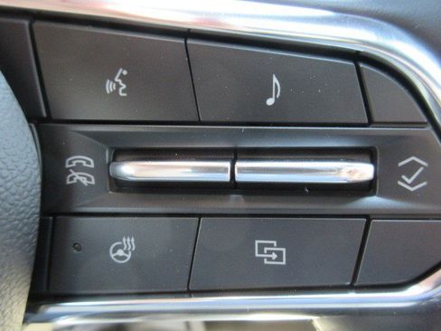 New 2026 Chevrolet Equinox LT FWD image 21