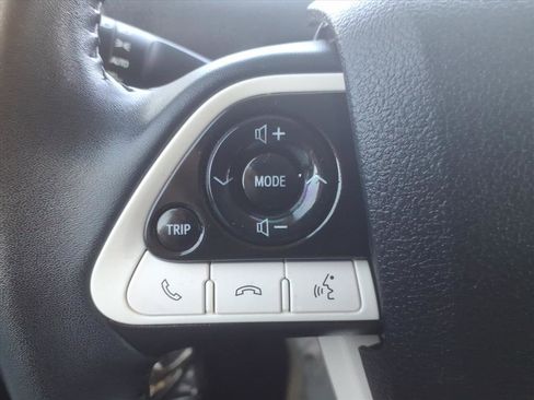 Certified 2018 Toyota Prius Prime Advanced image 22