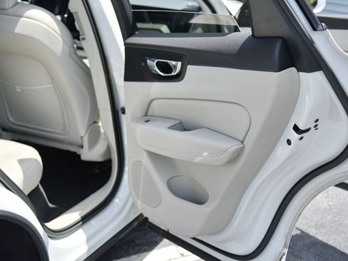 Used 2023 Volvo XC60 B6 Ultimate w/ Protection Package Premier AWD/4WD image 32