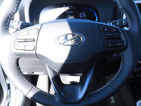 New 2026 Hyundai Venue SEL image 33