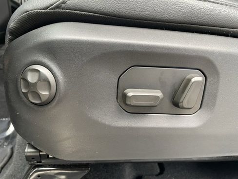 Used 2024 Jeep Wrangler Unlimited Sahara w/ Safety Group image 10