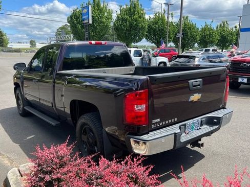 Used 2009 Chevrolet Silverado 1500 LT w/ Power Pack Plus AWD/4WD image 5