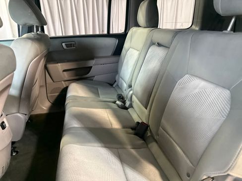 Used 2015 Honda Pilot LX image 16