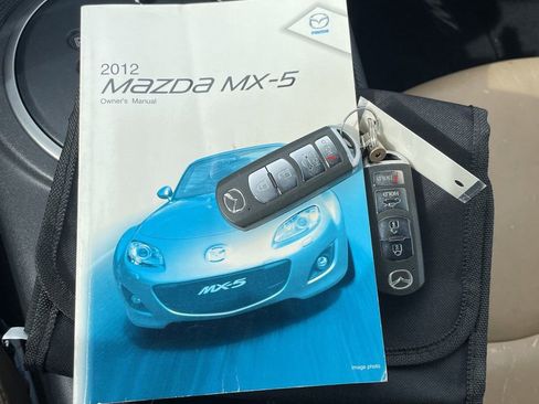 Used 2012 MAZDA MX-5 Miata Grand Touring w/ Premium Pkg image 3