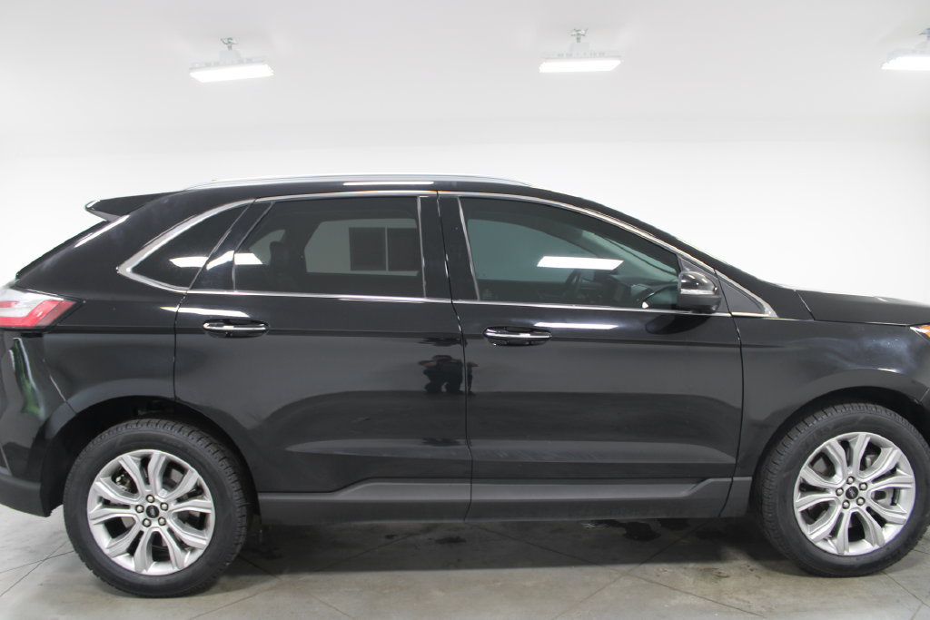 Used 2024 Ford Edge Titanium AWD/4WD image 11