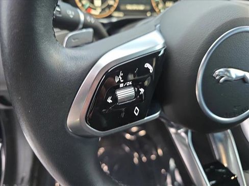 Certified 2024 Jaguar XF R-Dynamic SE image 17