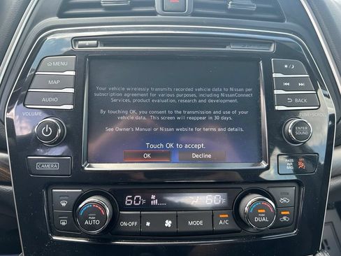 Used 2016 Nissan Maxima Platinum FWD image 19