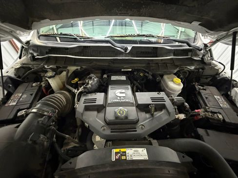 Used 2018 RAM 2500 Tradesman w/ Chrome Appearance Group AWD/4WD image 26